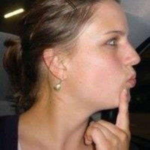 Meet your Posher, Kendra